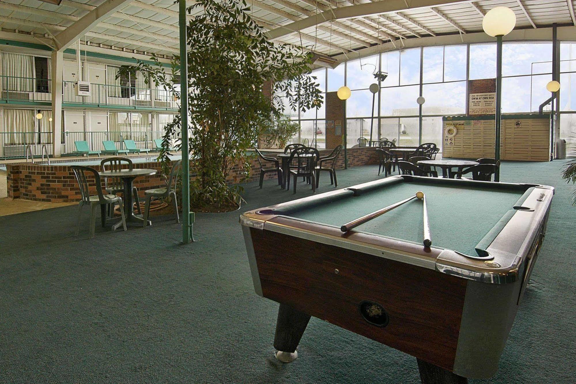 Knights Inn Rantoul Facilities photo